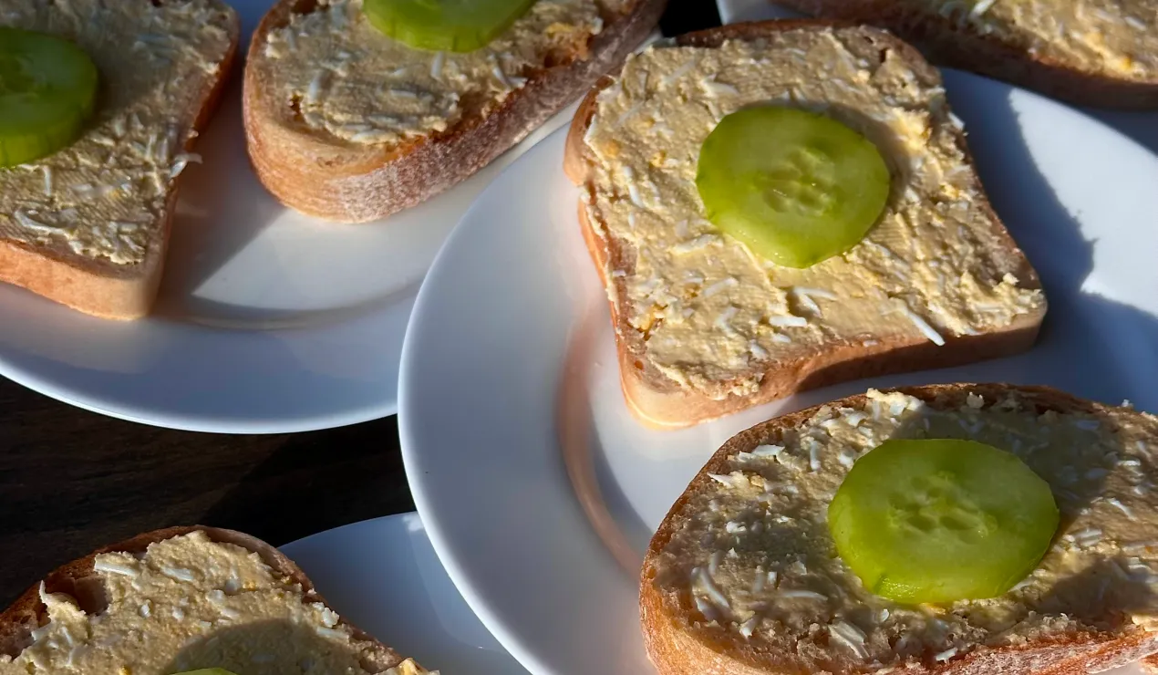 Zjedené Junior Alergik menu - chlebík s pomazánkou na olovrant