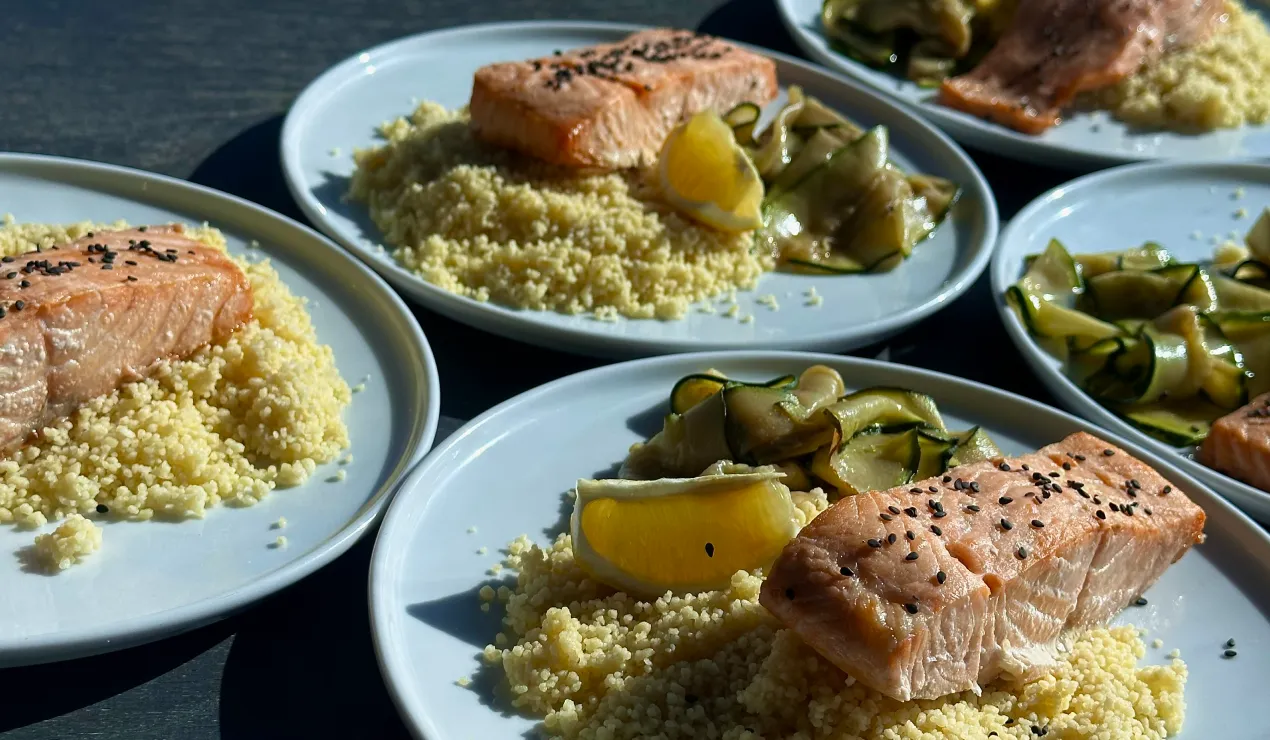 Zjedené Junior Klasik menu - obed - losos s quinoou